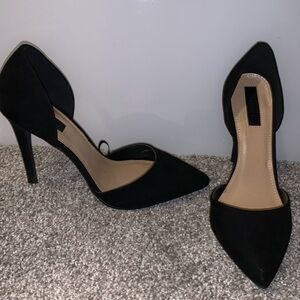 Suede black heel